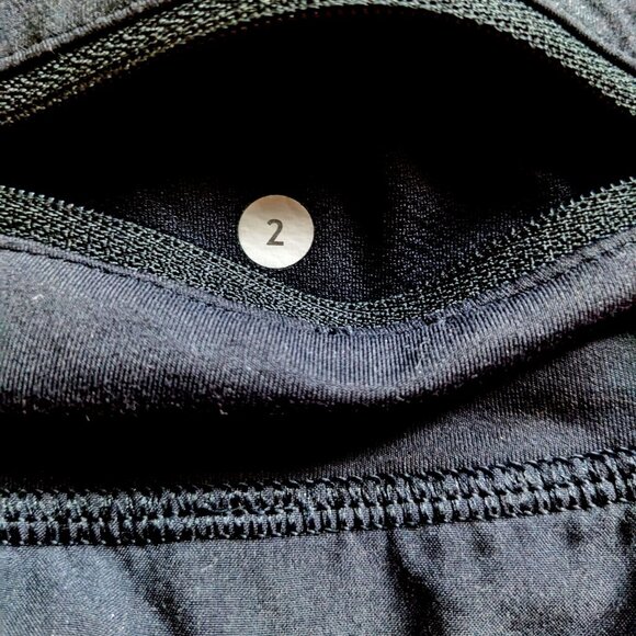Lululemon Speed Up Short 2.5" Inseam Black Size 2 - Picture 12 of 12